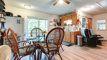 House (1 Bedroom) | Interior