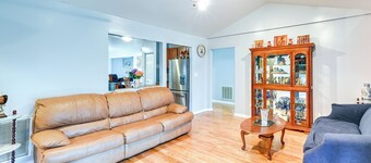 Peaceful North Carolina Getaway w/ Large Deck!