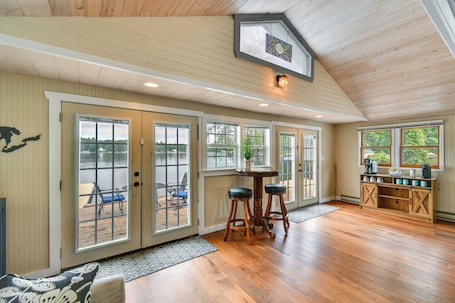 Cottage (3 Bedrooms) | Interior