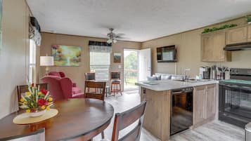 House (1 Bedroom) | Interior