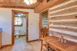 Interior - Palo Pinto Paradise on 55-acre Texas Farm (Santo)