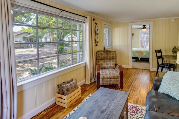 Cottage (2 Bedrooms) | Interior