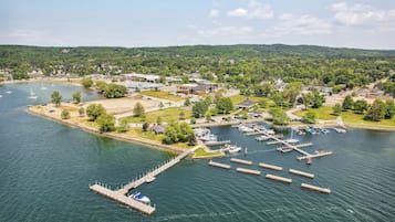 Cottage (2 Bedrooms) | Interior