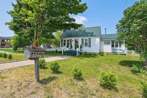 Cottage (2 Bedrooms) | Interior