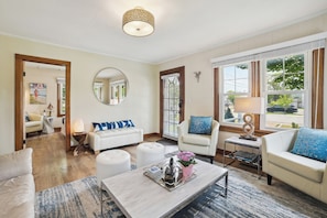 Cottage (2 Bedrooms) | Interior