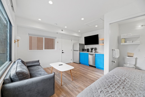 Habitación panorámica | Zona de estar | Una Smart TV, Netflix, Hulu, servicios de streaming