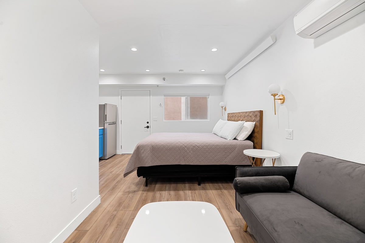 Peralatan tempat tidur premium, Wi-fi percuma, cadar katil