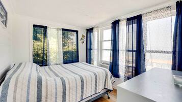 Cottage (2 Bedrooms) | Interior