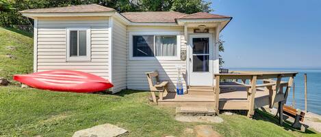 Cottage (2 Bedrooms) | Property grounds