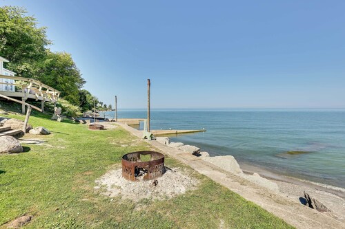 Scenic Geneva Cottage w/ Lake Erie Beach Access!