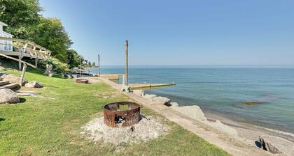 Scenic Geneva Cottage w/ Lake Erie Beach Access!
