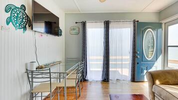 Cottage (2 Bedrooms) | Interior