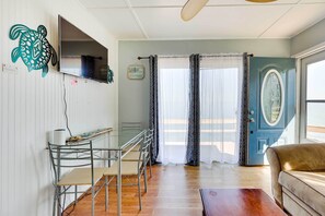 Cottage (2 Bedrooms) | Interior