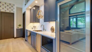 Rumah (4 Bedrooms) | Interior