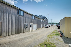 Apartment (2 Bedrooms) | Interior - Ocean-view Apt in the Heart of Southwest Harbor! (Southwest Harbor)