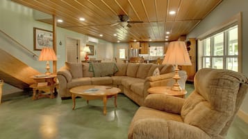 Rumah (4 Bedrooms) | Interior