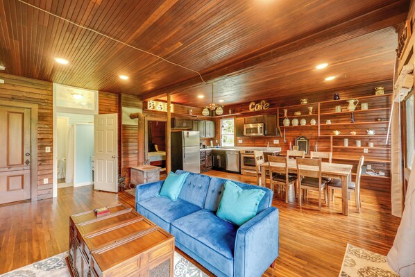 House (1 Bedroom) | Front of property