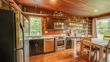 House (1 Bedroom) | Interior