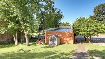 Apartment (0 Bedroom) | Interior