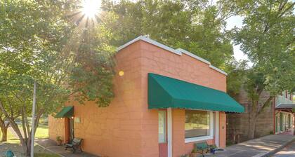 Walk to White River: Dog-friendly Studio