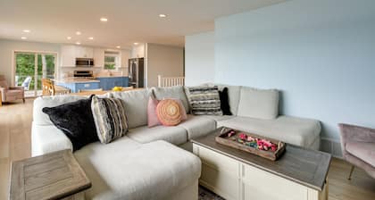 Nisswa Lake Getaway w/ Hot Tub + Kayaks!