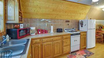 Cottage (2 Bedrooms) | Interior