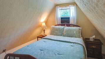 Cottage (2 Bedrooms) | Interior