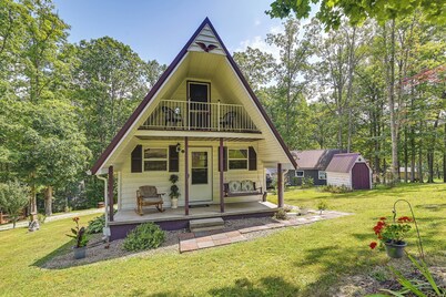 Dog-friendly Home Rental ~ 5 Mi to Cave Run Lake!