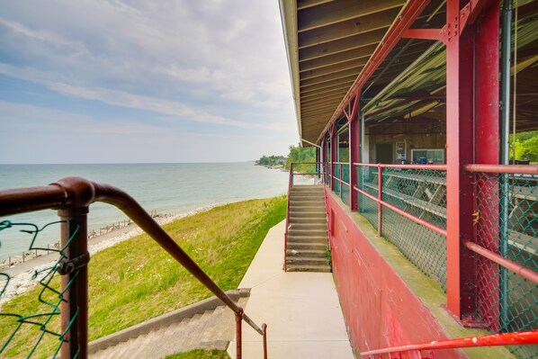 Property grounds - Charming Lake Erie Cottage on Main Strip! (Geneva)