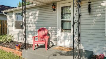 Cottage (2 Bedrooms) | Interior