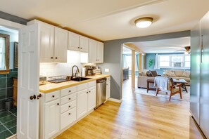 Interior - Conveniently Located Old Forge Condo Near Downtown (Old Forge)