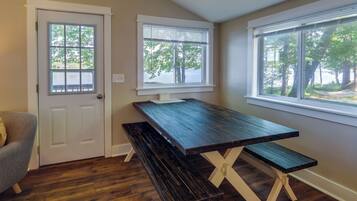 Cottage (2 Bedrooms) | Interior