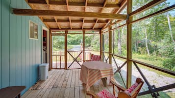 Cottage (2 Bedrooms) | Interior