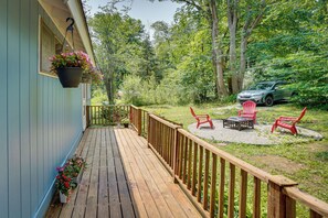 Cottage (2 Bedrooms) | Interior - Cozy Becket Cottage Escape w/ Lake Access! (Becket)
