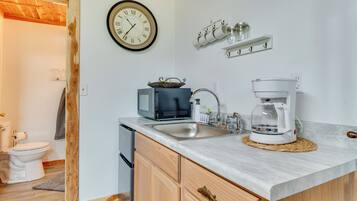 Apartment (0 Bedroom) | Interior