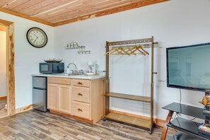 Apartment (0 Bedroom) | Interior