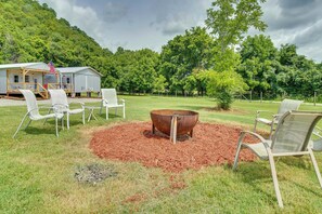 Interior - Norfork Studio by White River: Ideal for Fishing! (Norfork)