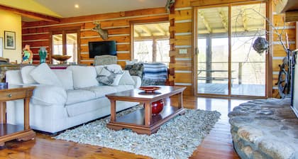 Mountain View & Fire Pit: Rustic Marshall Getaway!