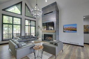 Interior - Luxurious Lead Vacation Rental w/ Private Hot Tub! (Lead)