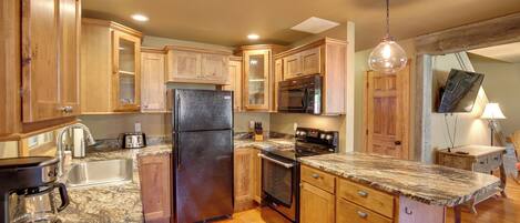 House (3 Bedrooms) | Interior