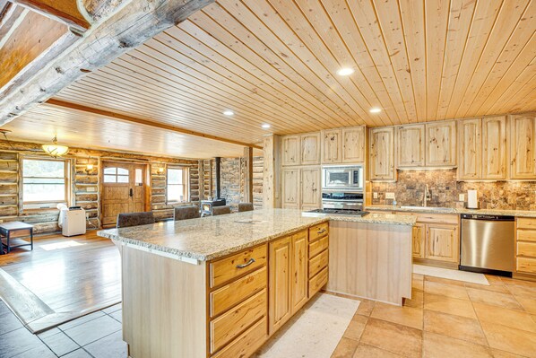 House (3 Bedrooms) | Interior - Colorado Nat'l Monument Views: Western Slope Cabin (Glade Park)