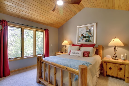 Lakefront Brainerd Cabin w/ Fireplace!