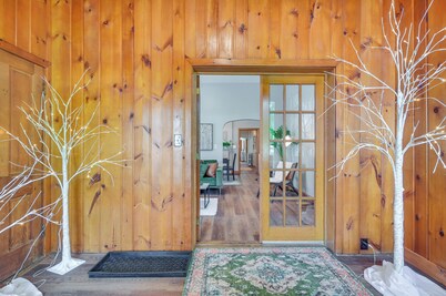 Cozy Pennsylvania Retreat Near Hiking & Golfing!