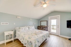 House (4 Bedrooms) | 4 bedrooms, iron/ironing board, bed sheets - Emerald Isle Retreat - Steps Away From Beach! (Emerald Isle)