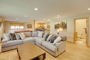 Interior - Hot Tub + Golf Course Views: Luxe Sturgis Home! (Sturgis)