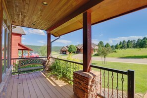 Interior - Hot Tub + Golf Course Views: Luxe Sturgis Home! (Sturgis)