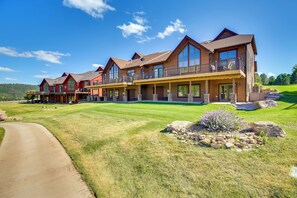 Interior - Hot Tub + Golf Course Views: Luxe Sturgis Home! (Sturgis)