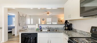 Coastal Emerald Isle Retreat w/ Deck & Grill!