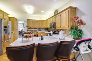 House (4 Bedrooms) | Interior