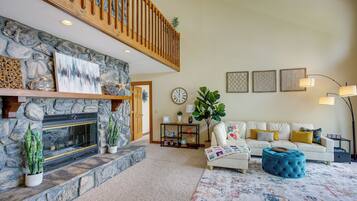 House (4 Bedrooms) | Interior